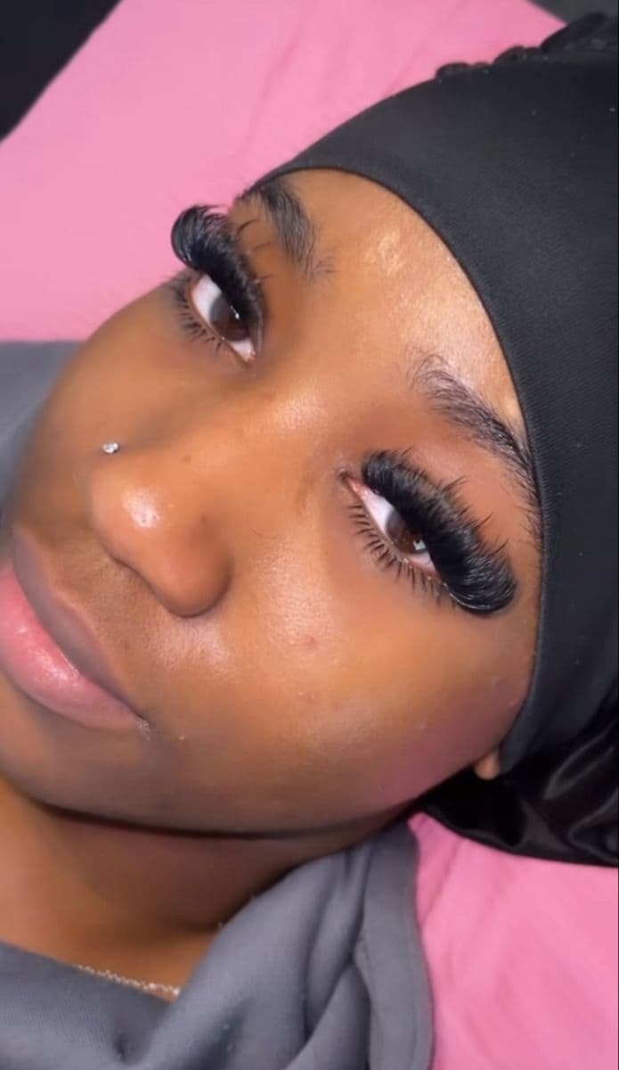 Hybrid wispy set by Dolled Up KE